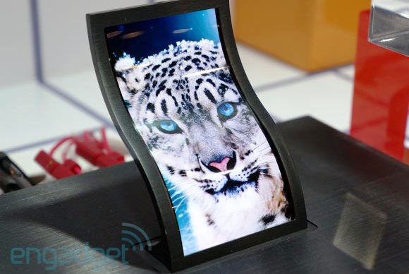 LG Produksi Layar Fleksibel Secara Massal di Kuartal Keempat 2013?