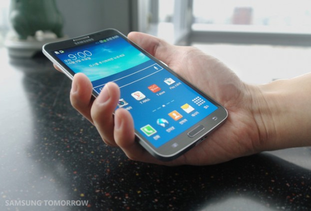 Samsung Galaxy Round Resmi Dirilis, Ponsel Android Layar Lengkung Pertama