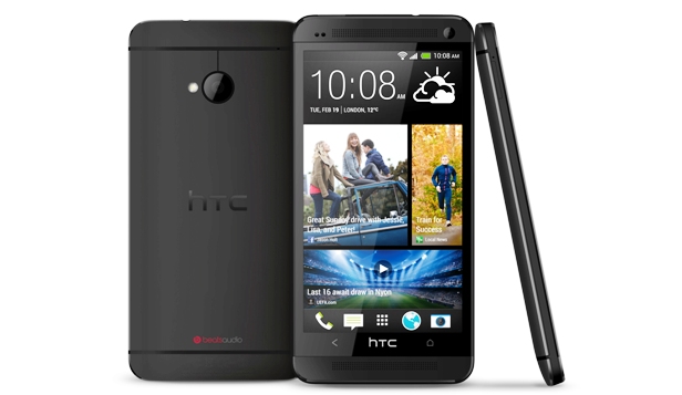 Smartphone HTC One Body Mengkilap