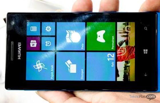 Inilah Huawei Ascend W1, SmartFren Windows Phone Harga 2 Juta