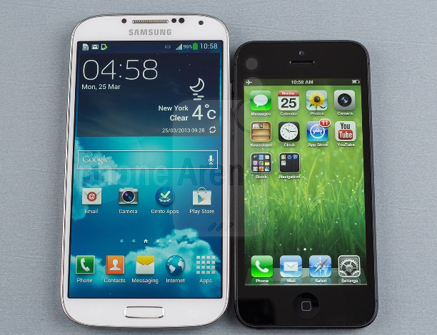 Adu Kencang Browser iPhone 5 VS Galaxy S4