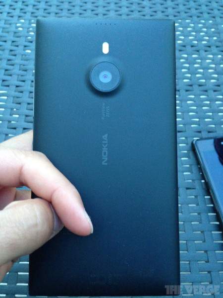 Benarkah Ini Tampilan Nokia Lumia 1520
