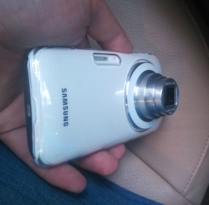 Samsung Galaxy K Zoom 2