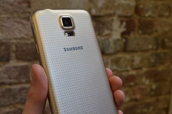 Samsung Galaxy S5 Copper Gold