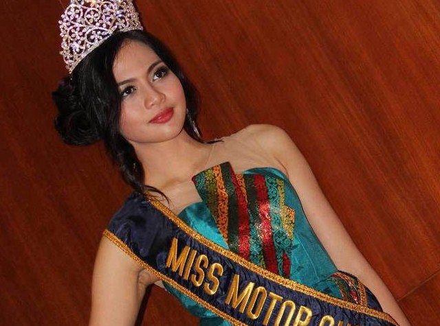 Febrizky Yahya, SPG Cantik Yang Jadi Miss IIMS 2014