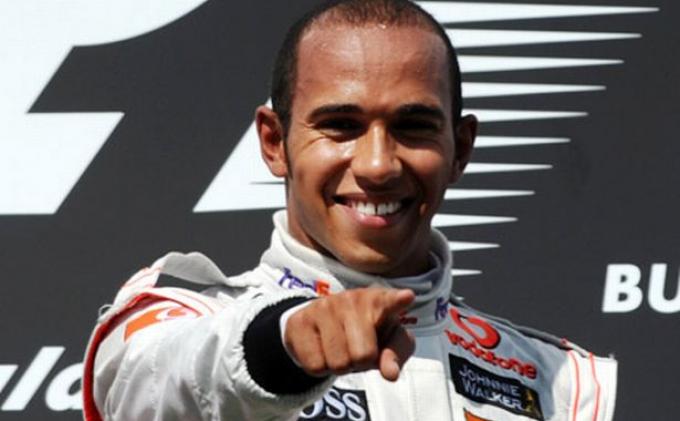 Hamilton Juara GP Formula 1 Singapura