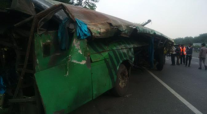 Kecelakaan Maut Tol Jagorawi