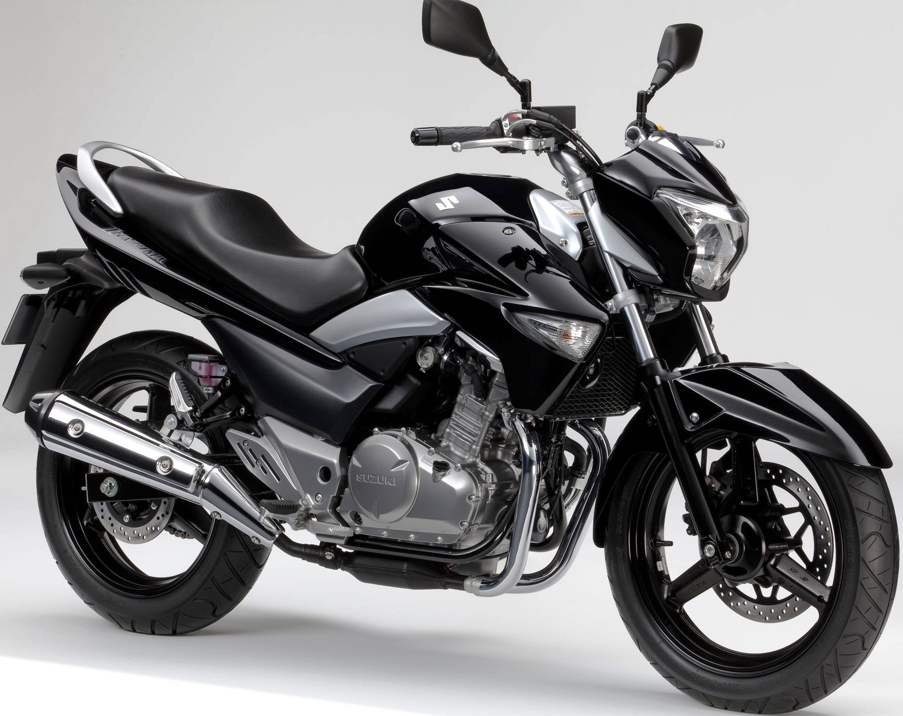 Harga Suzuki Inazuma 250 Terbaru Oktober 2014 di Indonesia Rp 46 Juta