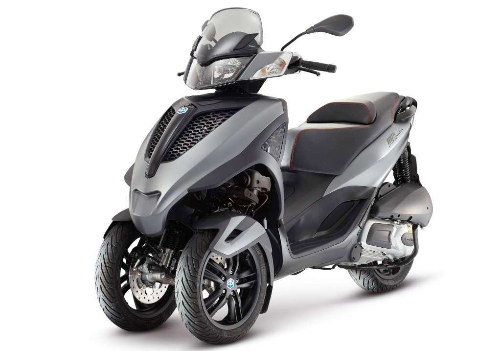 Spesifikasi dan Harga Piaggio MP3 Yourban Sport 300 ie Terbaru Oktober 2014