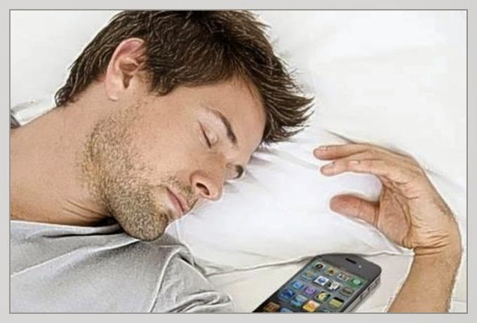 Info Kesehatan Inilah Efek Negatif Saat Tidur Dekat Ponsel