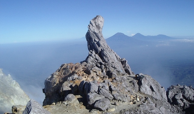 puncak garuda merapi