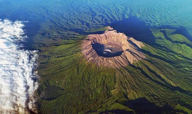 lokasi gunung raung