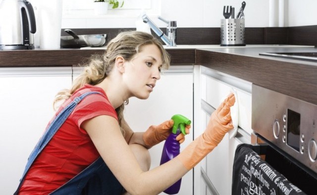Bersih-bersih dapur bisa bakar kalori