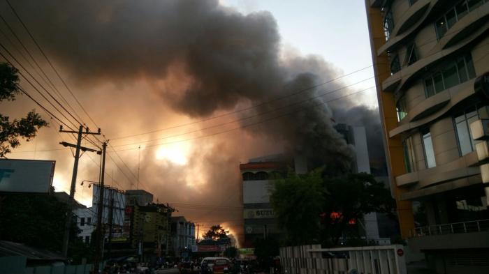 penyebab medan plaza terbakar