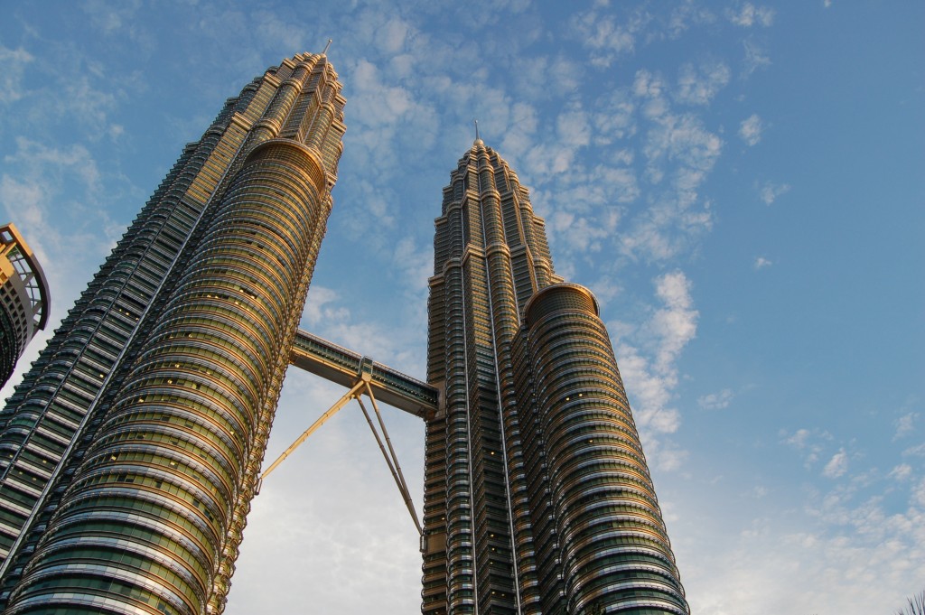 Petronas_Towers_by_Day